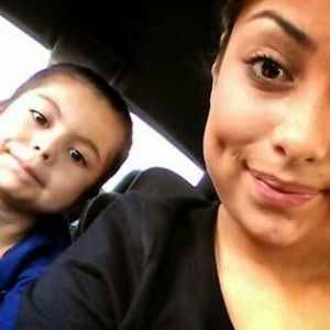 Meet your Posher, Mayra